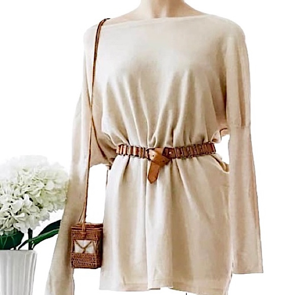 (NWT) MURA BOUTIQUE Beige/Cream Neutral Knit Oversized Off-the-Shoulder Sweater